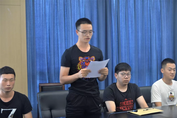 信息：20190912我院召开2019年退役大学生欢迎会 (2)_副本.png